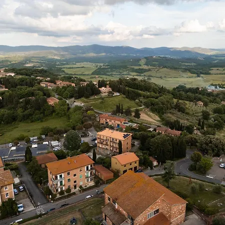 Colorful Tuscan In Casole Апартаменты